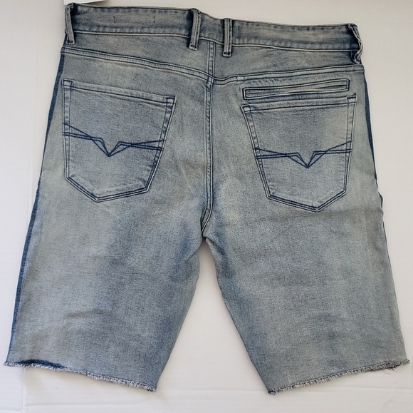 NWT GUESS Slim Fit Deconstructed Denim Shorts 32 - Picture 2 of 7